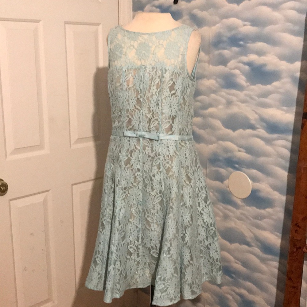 NWT Taylor size 10 Teal Lace & Champagne dress